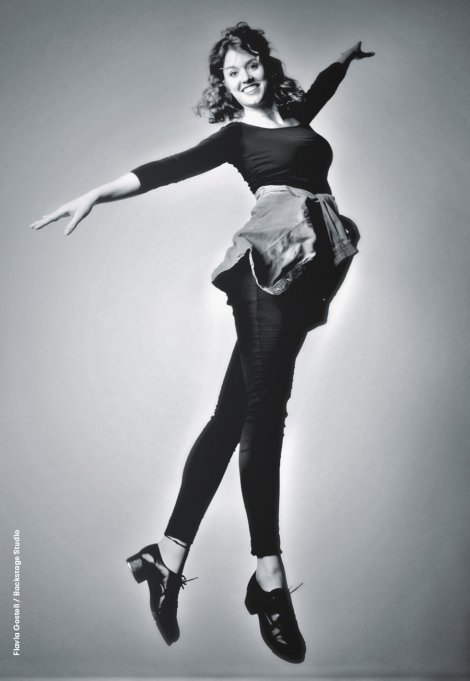 Backstage Studio: Flavia Gosteli in dance pose